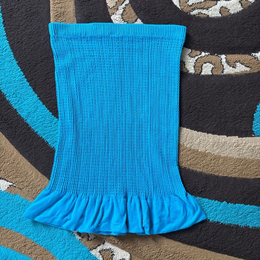 Blue Stretchy Ribbed Tube Top - Picture 2 of 6